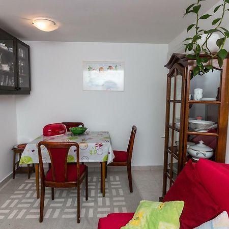Apartment Nada Medveja 洛夫兰 外观 照片