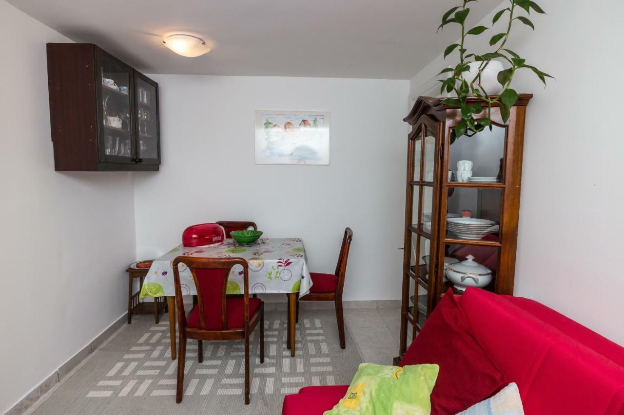 Apartment Nada Medveja 洛夫兰 外观 照片